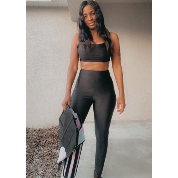 Getting Physical Matching Set - Picture 5 of 5